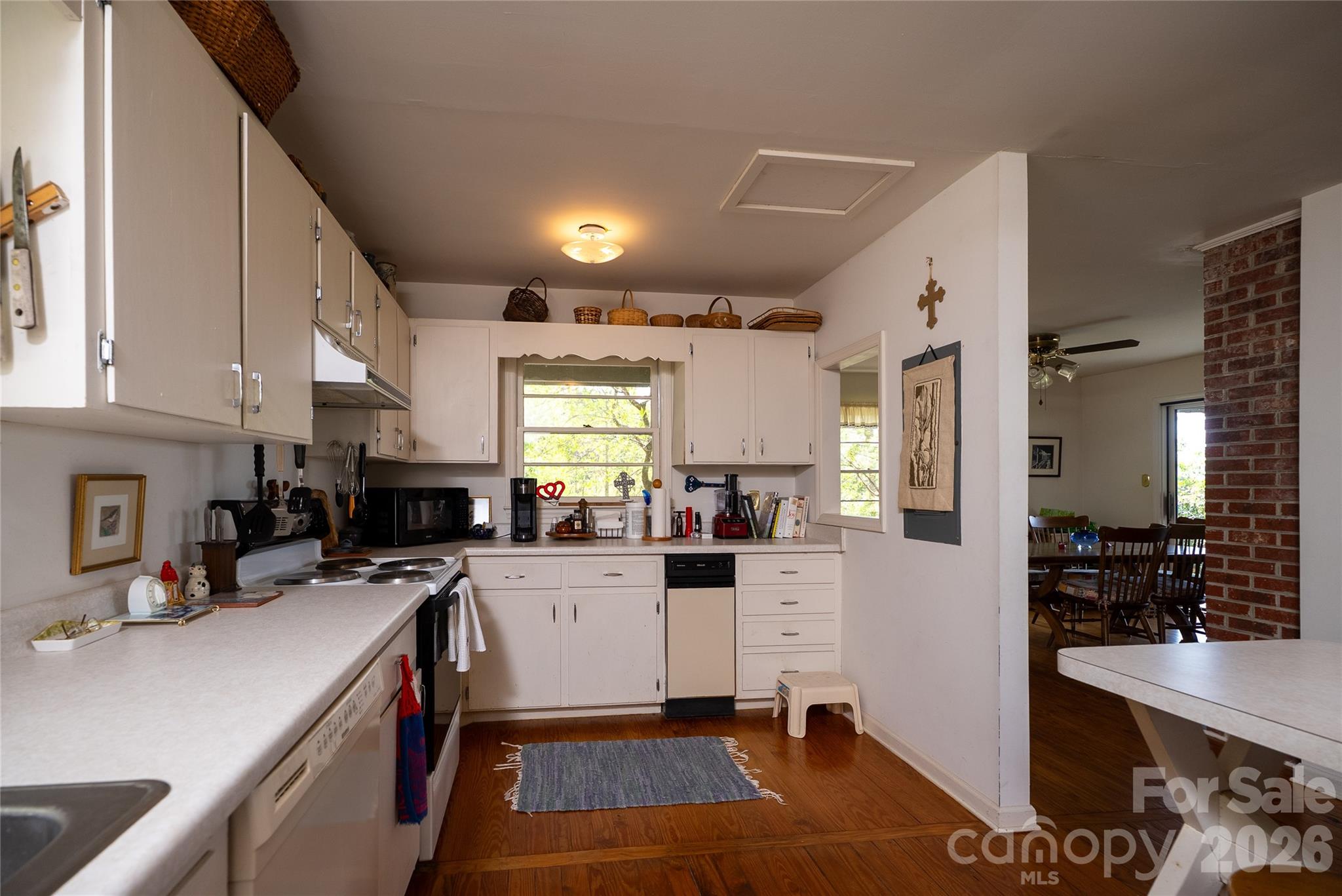 1412 N Bearwallow Road Fletcher NC 28732
