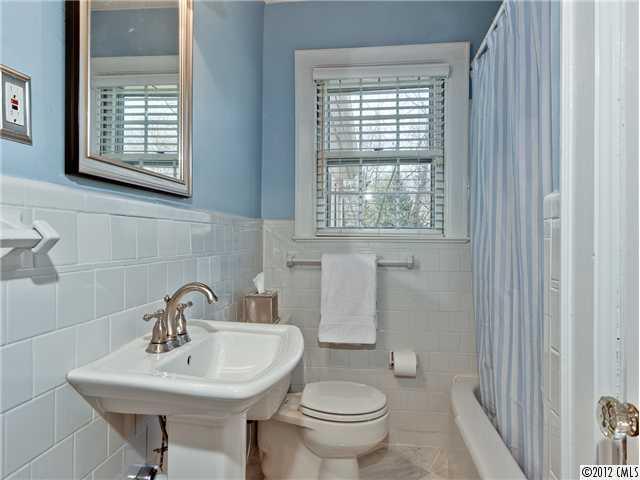 1586 Clayton Drive Charlotte NC 28203