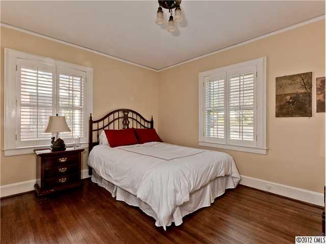 1586 Clayton Drive Charlotte NC 28203
