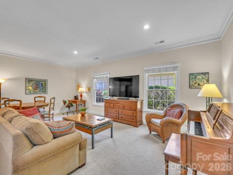18 Boddington Court Asheville NC 28803