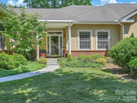 18 Boddington Court Asheville NC 28803