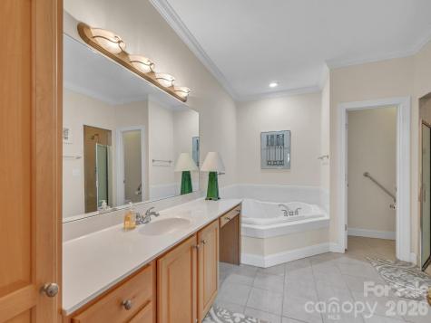 18 Boddington Court Asheville NC 28803