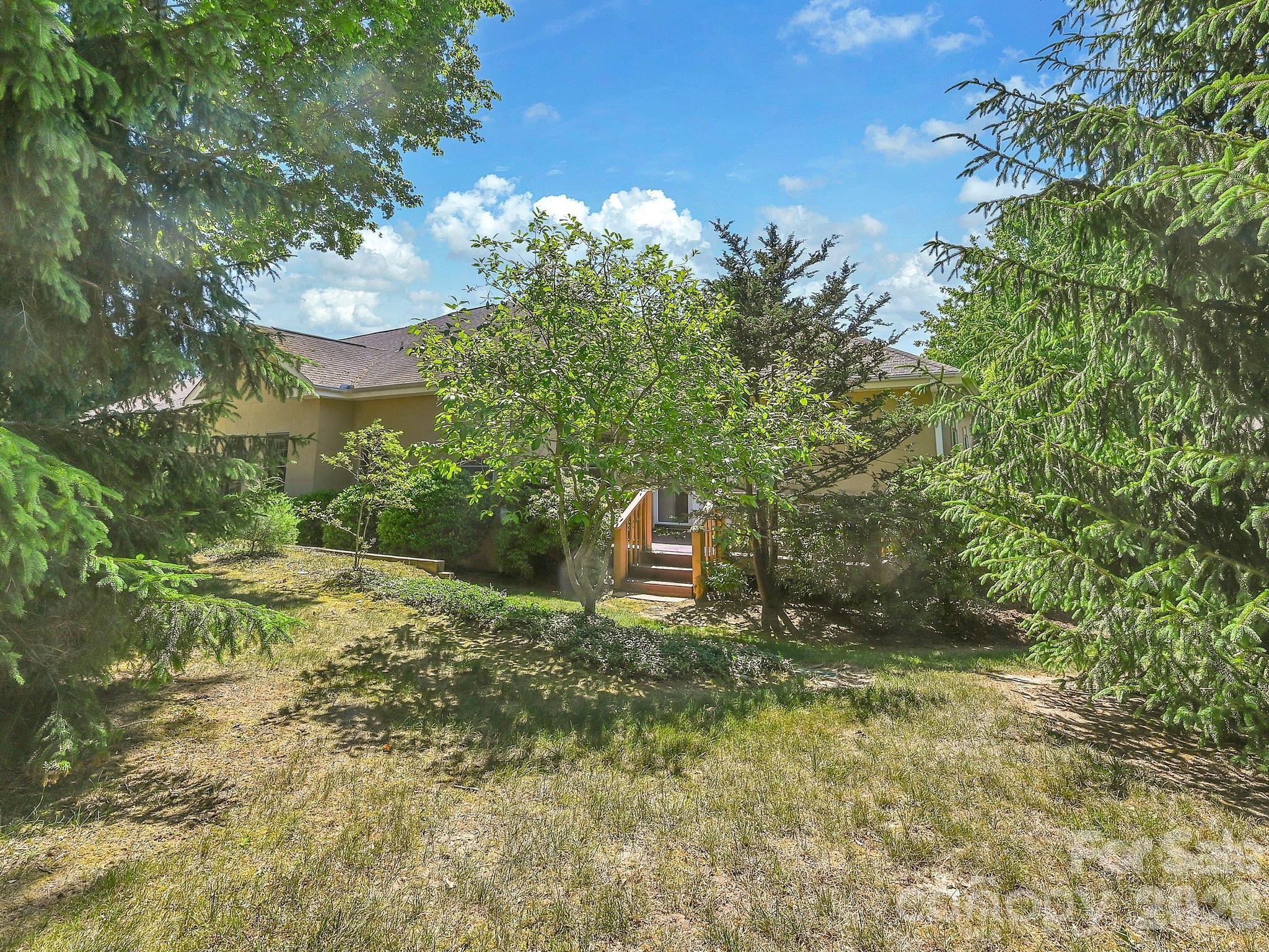 18 Boddington Court Asheville NC 28803