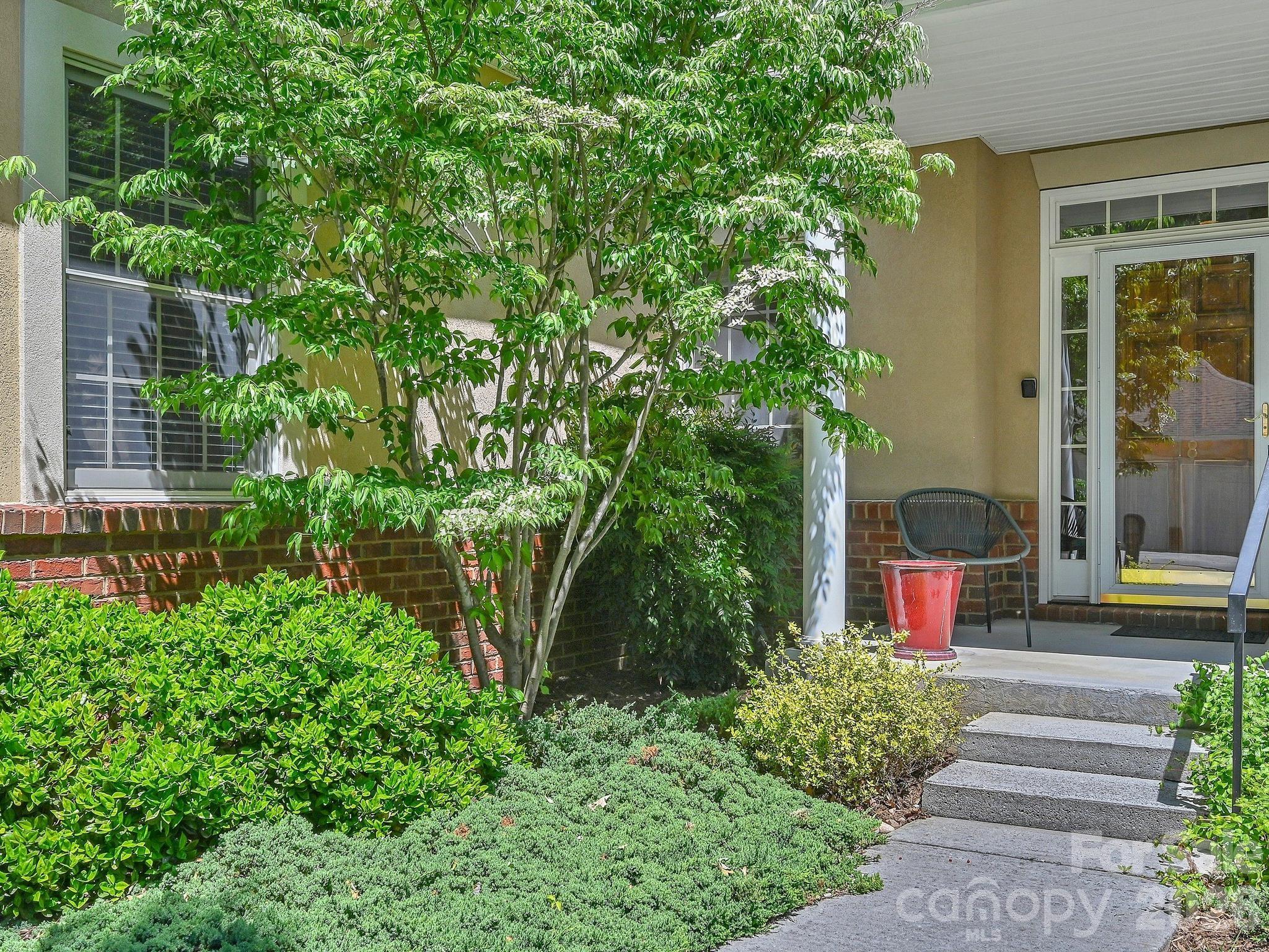 18 Boddington Court Asheville NC 28803