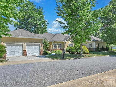 18 Boddington Court Asheville NC 28803