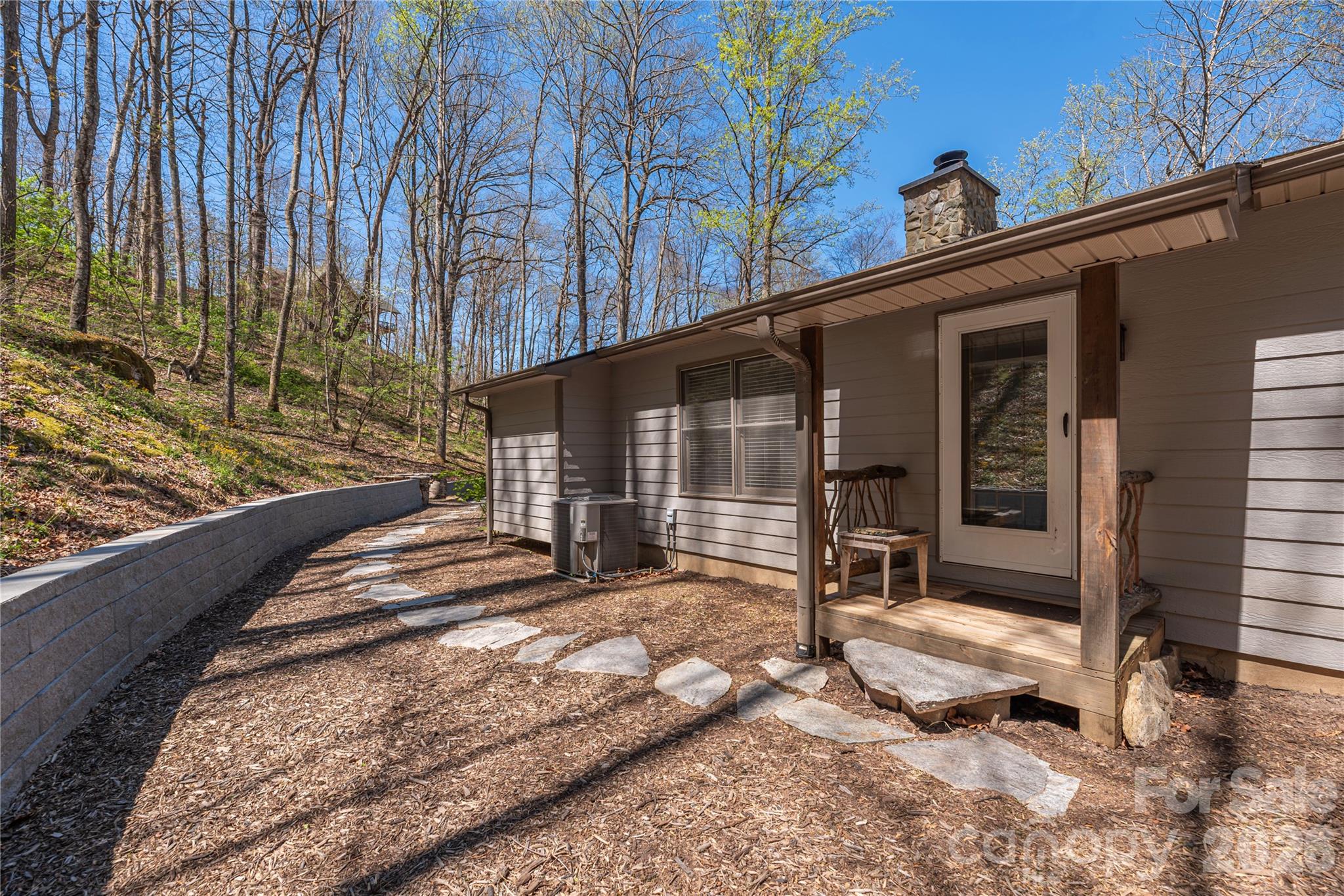 102 Fall Creek Road Waynesville NC 28785
