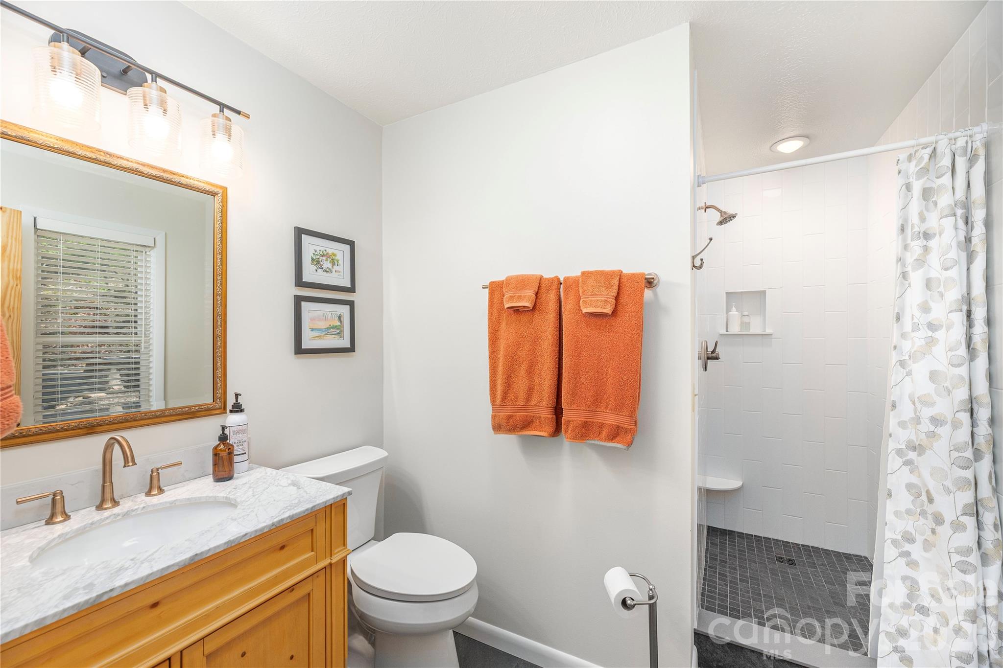 102 Fall Creek Road Waynesville NC 28785