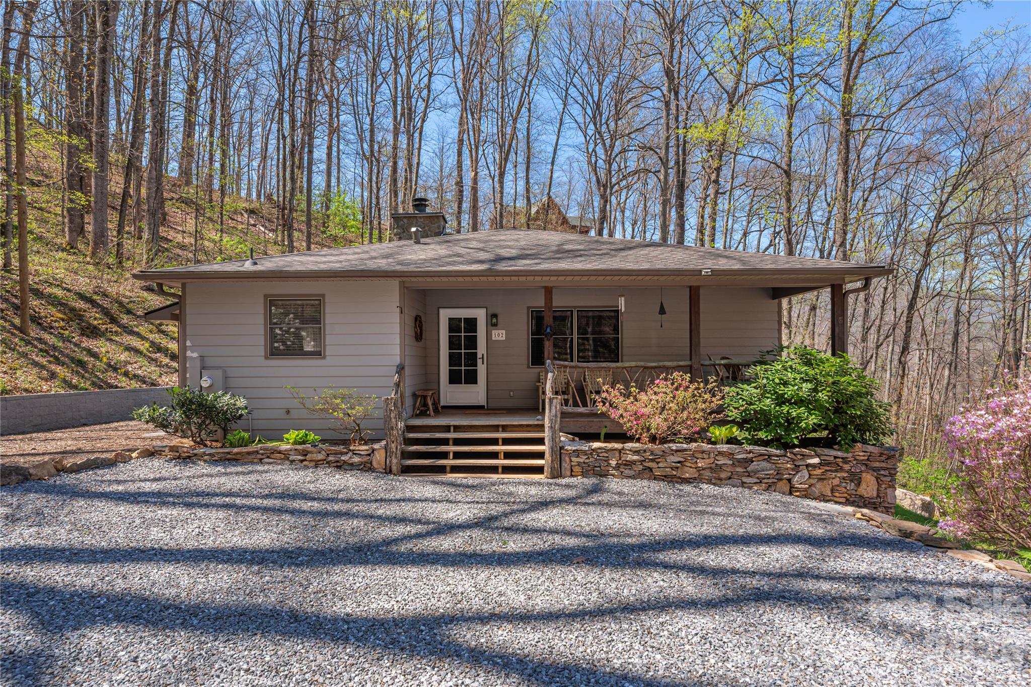 102 Fall Creek Road Waynesville NC 28785