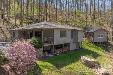 102 Fall Creek Road Waynesville NC 28785