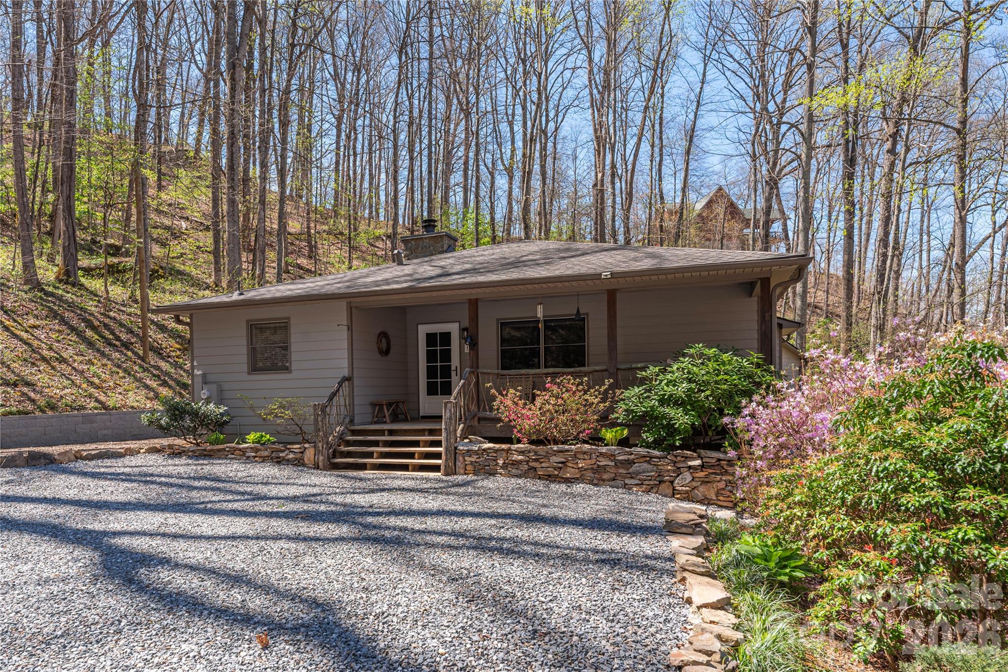 102 Fall Creek Road Waynesville NC 28785