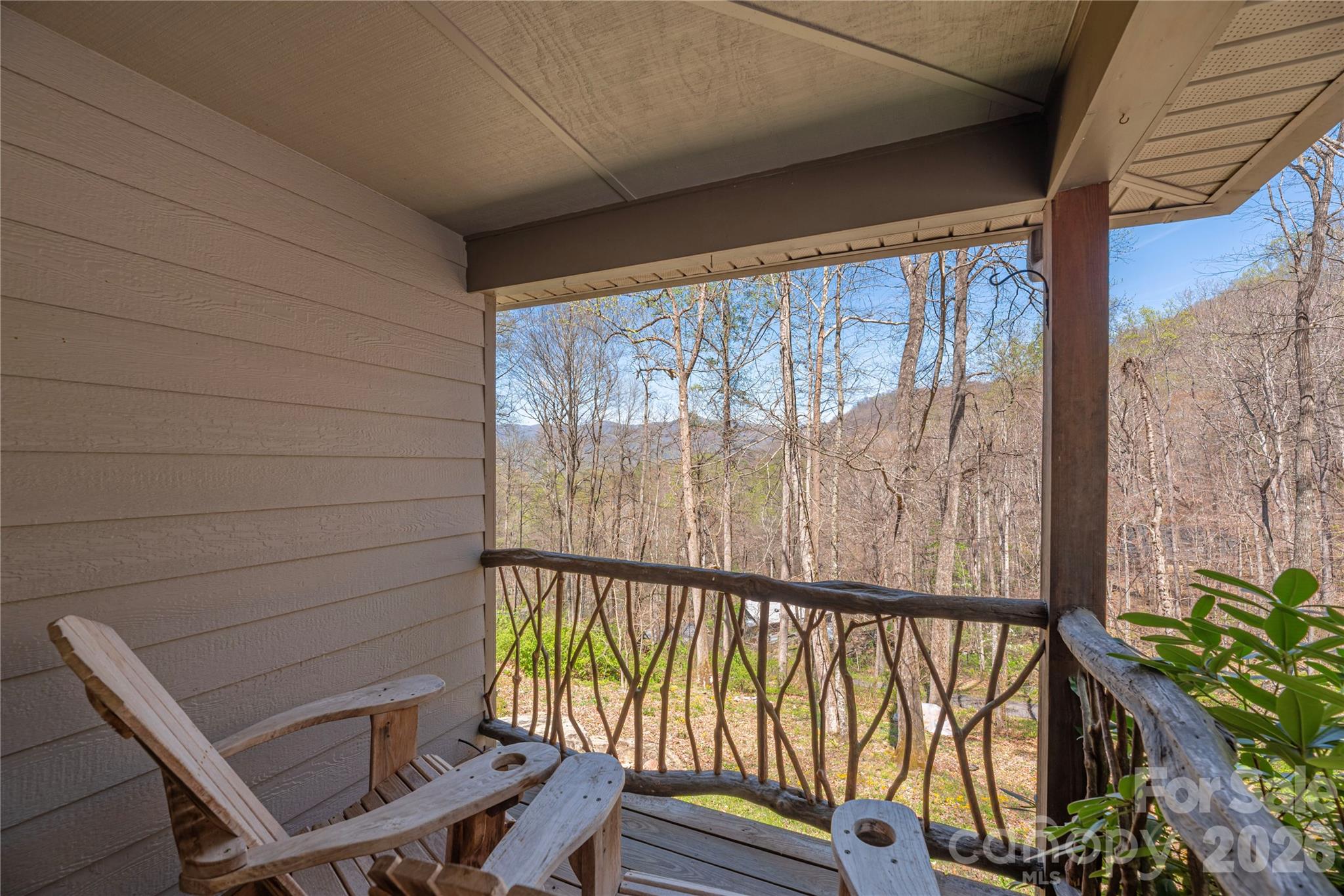 102 Fall Creek Road Waynesville NC 28785