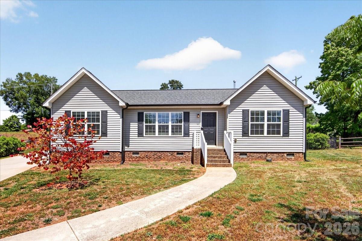 1511 Abbey Court Belmont NC 28012
