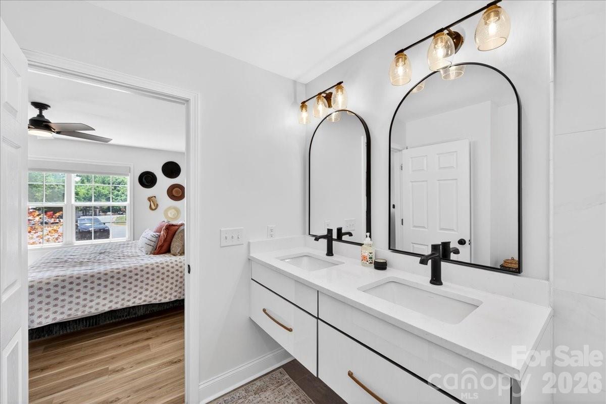 1511 Abbey Court Belmont NC 28012