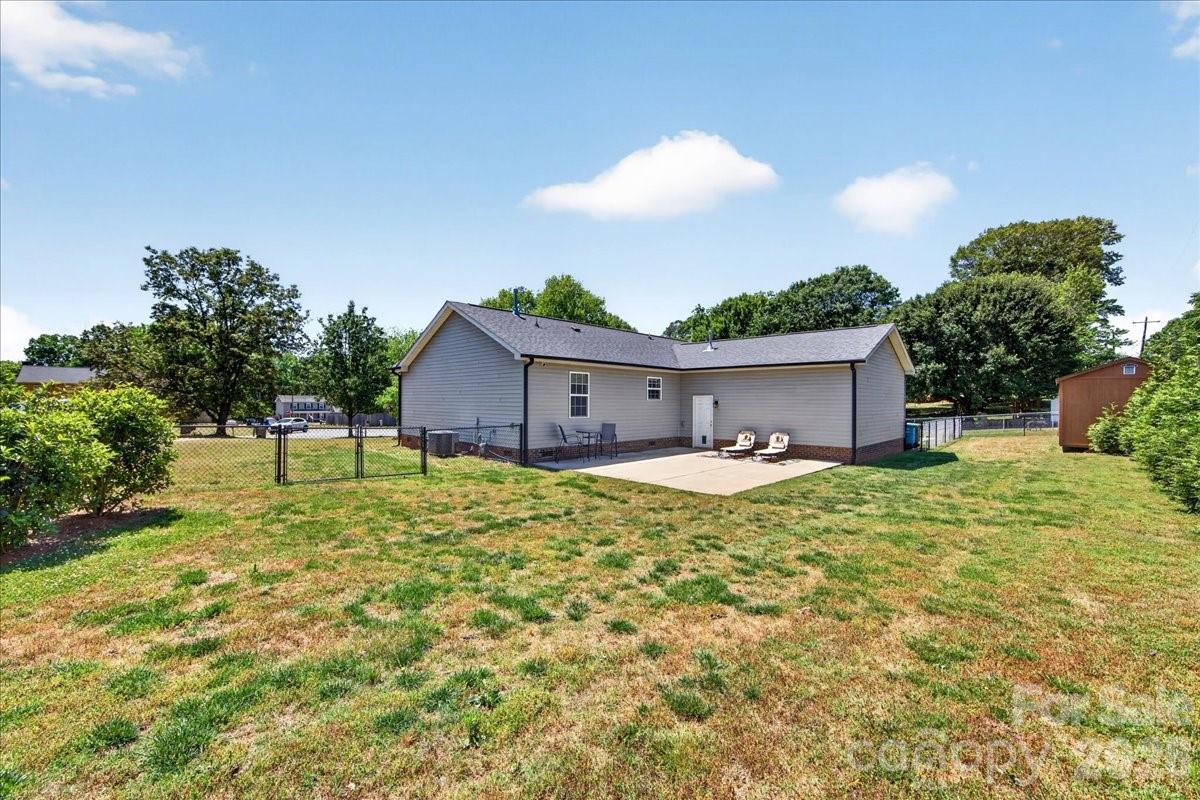 1511 Abbey Court Belmont NC 28012