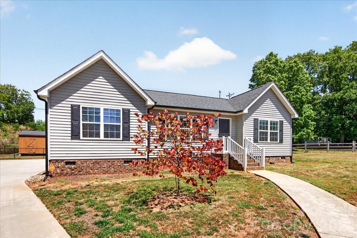 1511 Abbey Court Belmont NC 28012