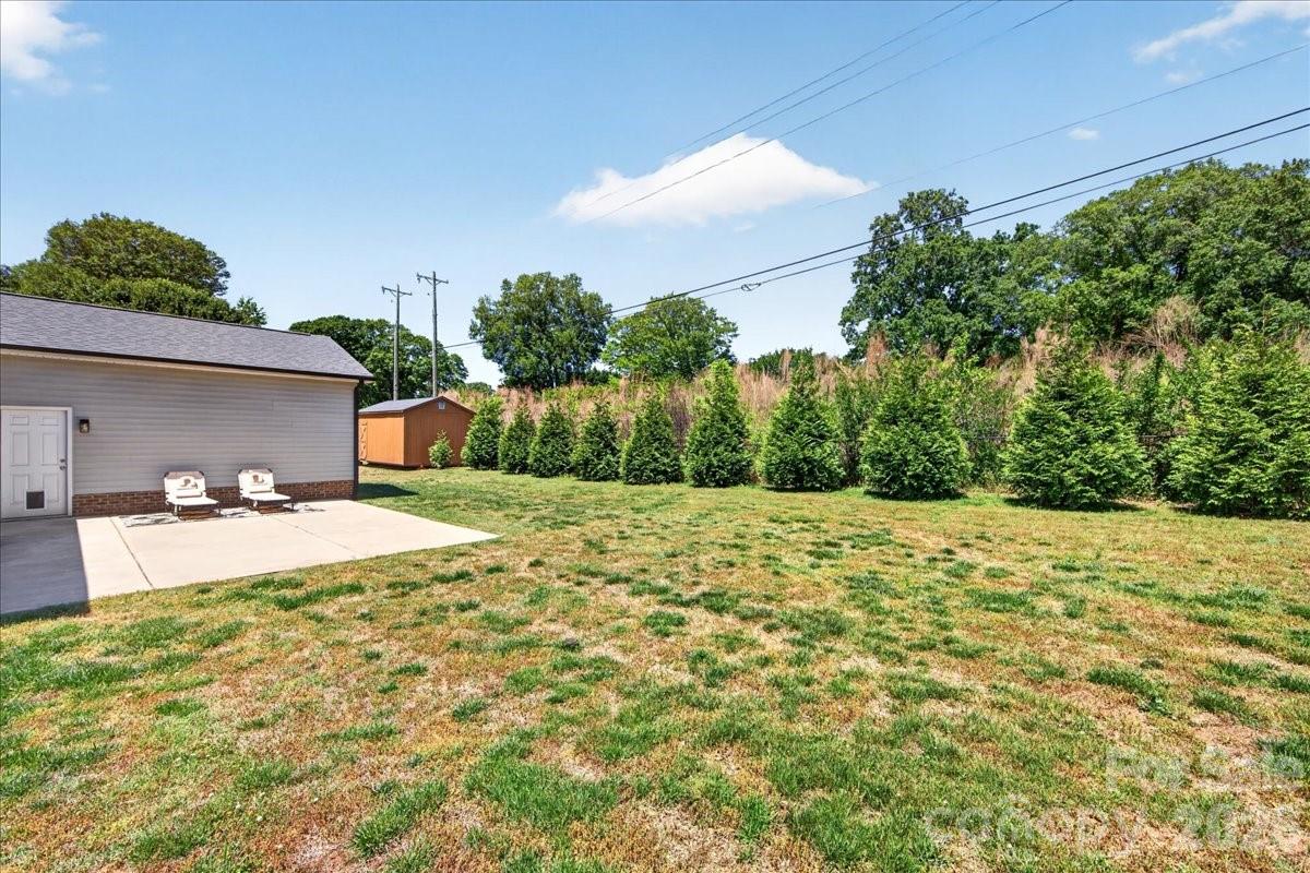 1511 Abbey Court Belmont NC 28012