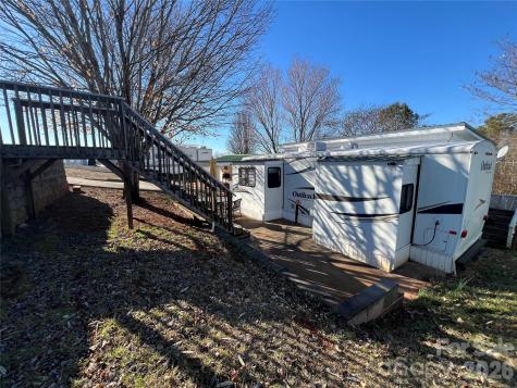 322 Mount View Lane New London NC 28127
