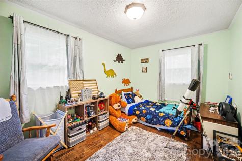 847 E Chestnut Street Stanley NC 28164