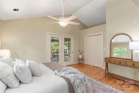 25 Brookcliff Drive Asheville NC 28804