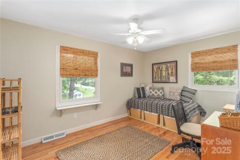 25 Brookcliff Drive Asheville NC 28804