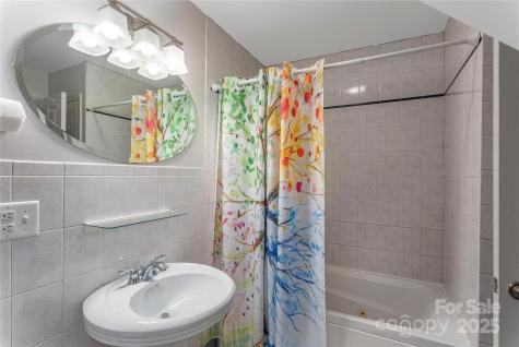 25 Brookcliff Drive Asheville NC 28804