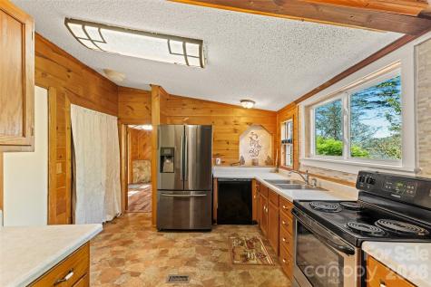 19 Timbers Edge Lane Fairview NC 28730