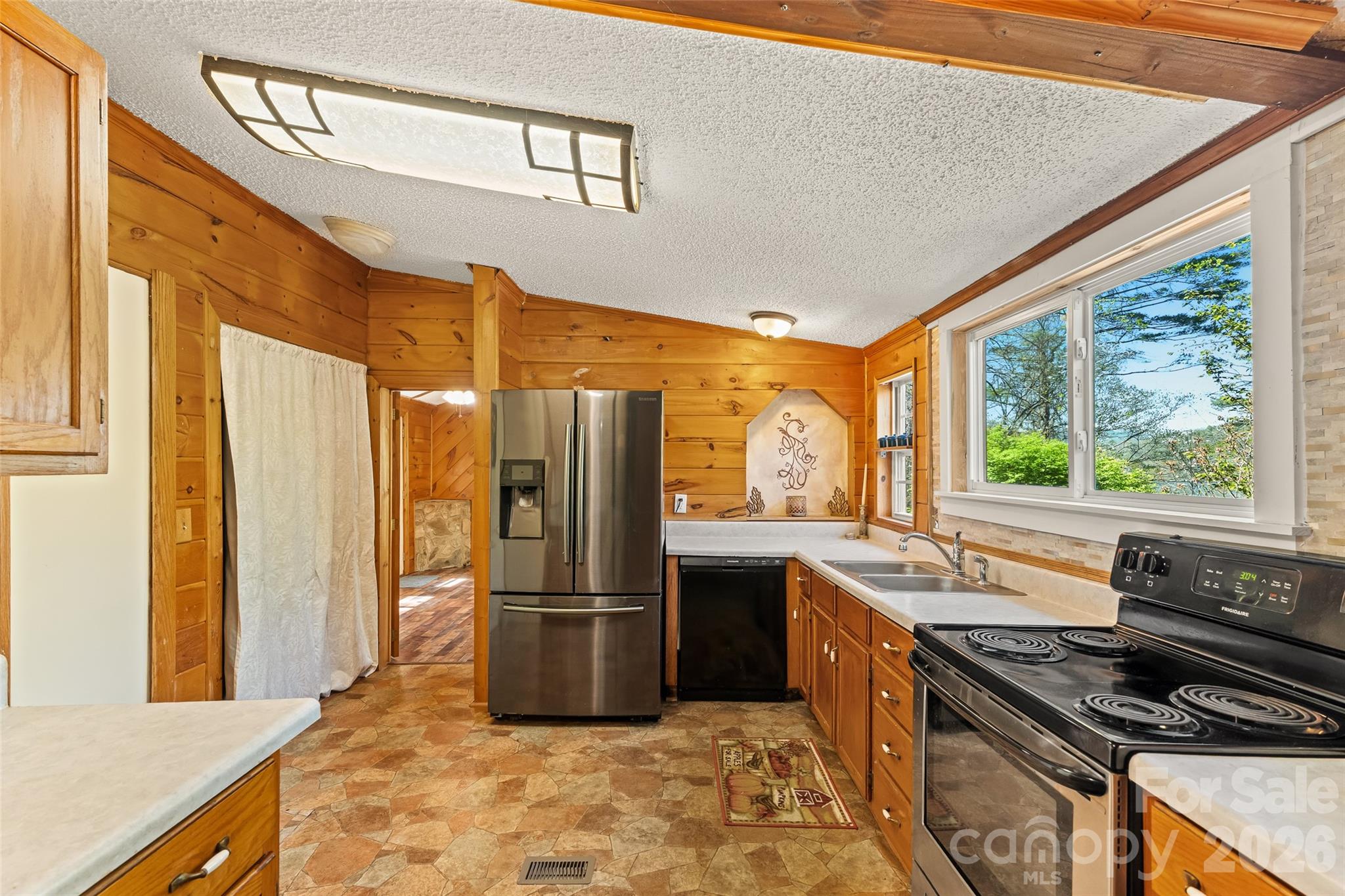 19 Timbers Edge Lane Fairview NC 28730