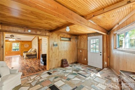 19 Timbers Edge Lane Fairview NC 28730