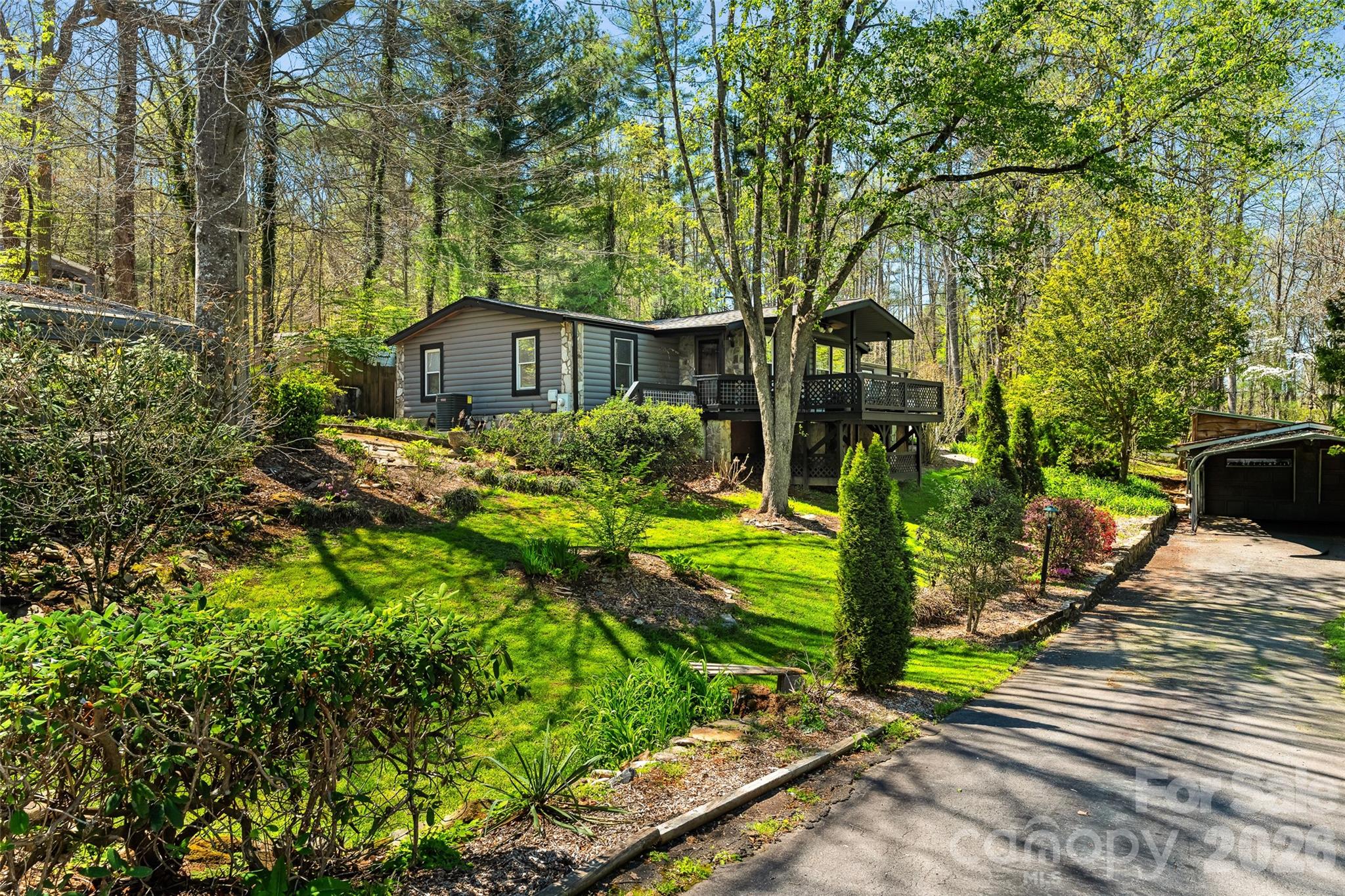 19 Timbers Edge Lane Fairview NC 28730