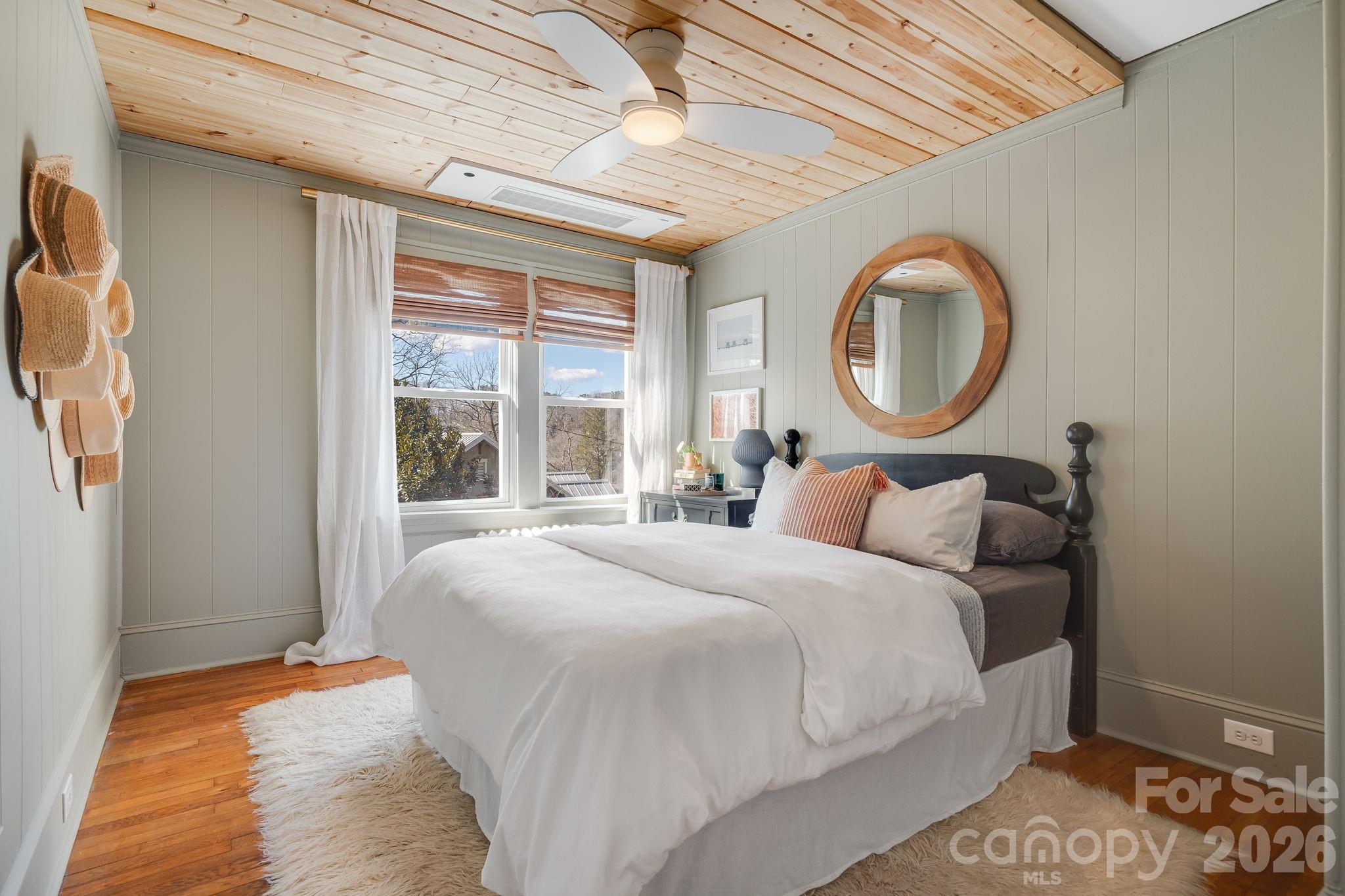 22 Kenilwood Place Asheville NC 28803