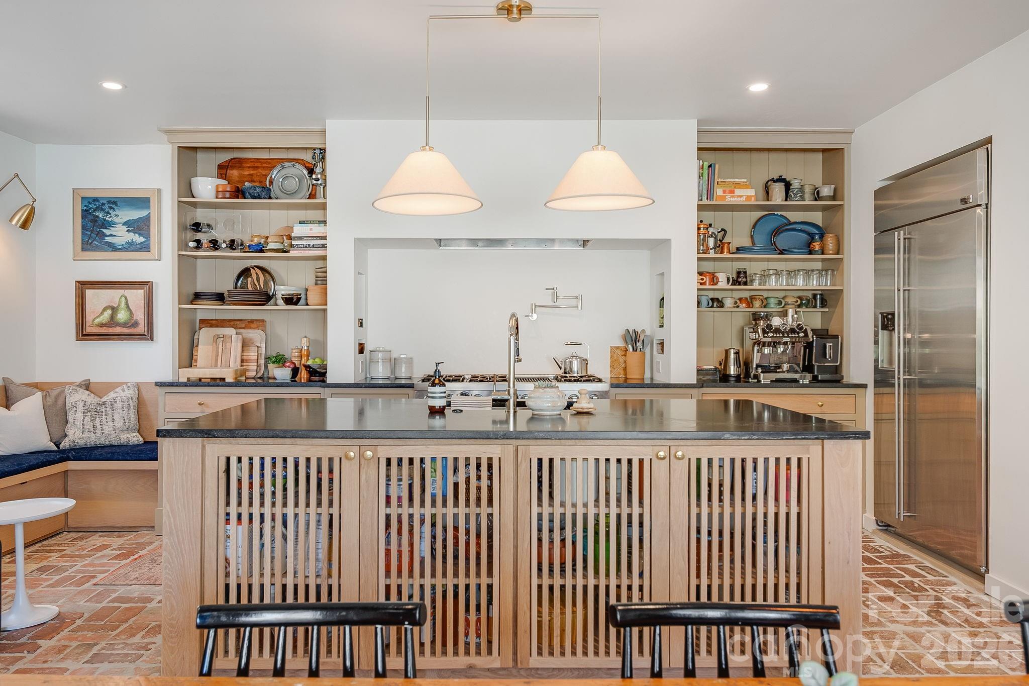 22 Kenilwood Place Asheville NC 28803