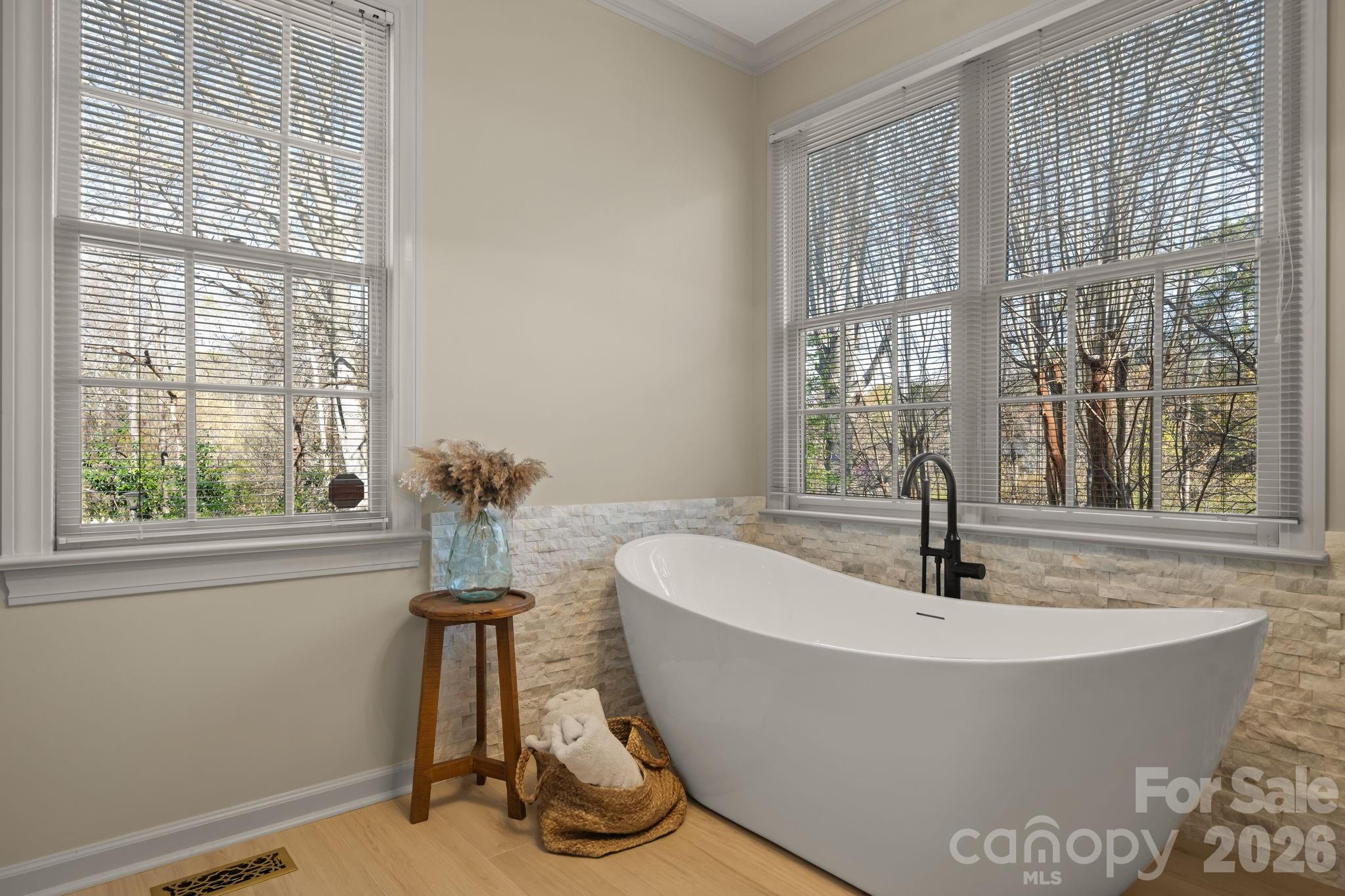 550 20th Avenue Court NW Hickory NC 28601