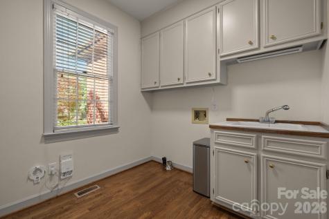 550 20th Avenue Court NW Hickory NC 28601