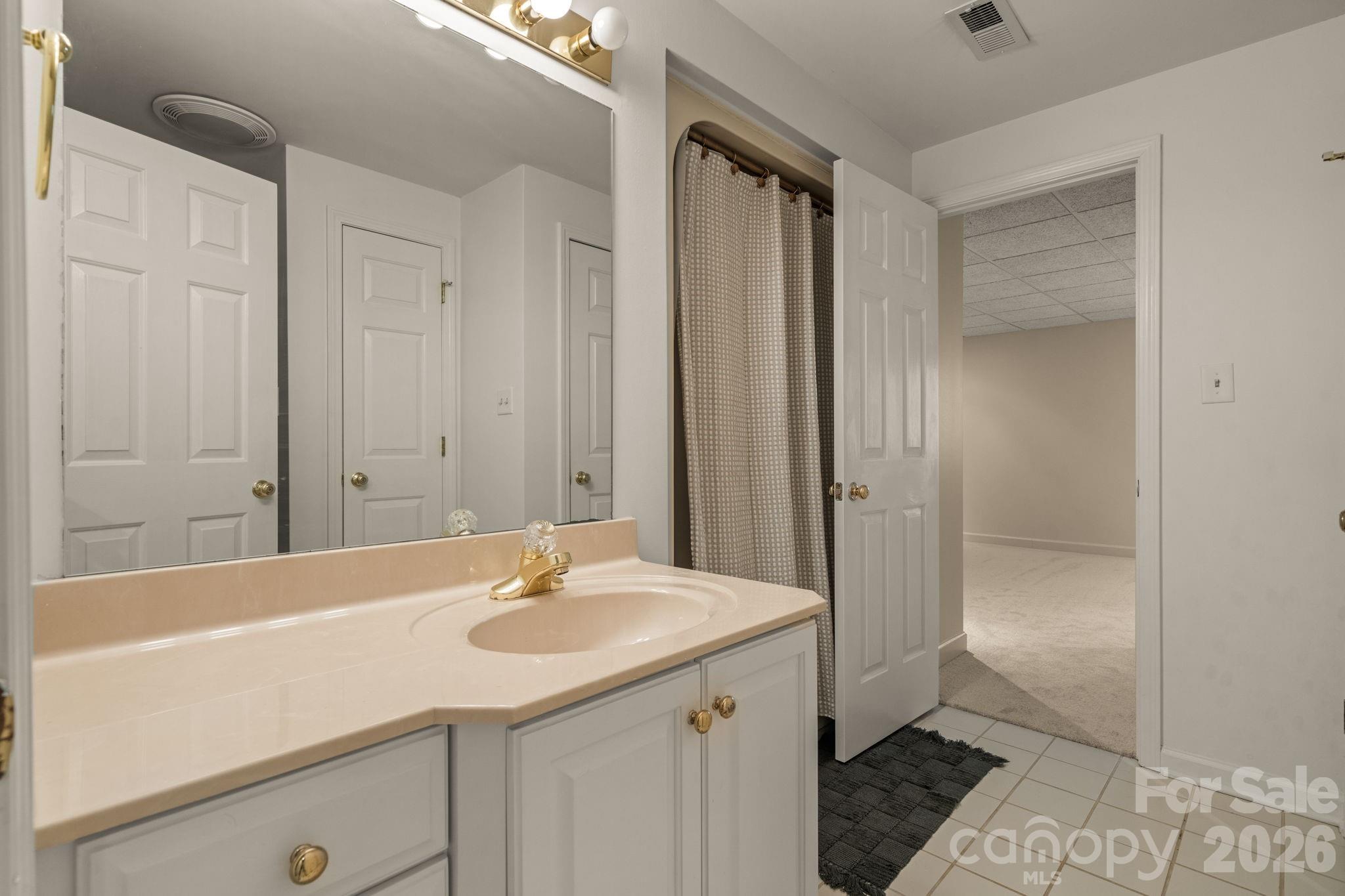 550 20th Avenue Court NW Hickory NC 28601
