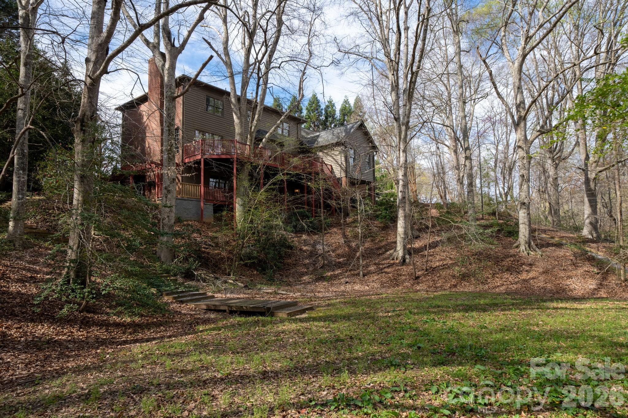 550 20th Avenue Court NW Hickory NC 28601