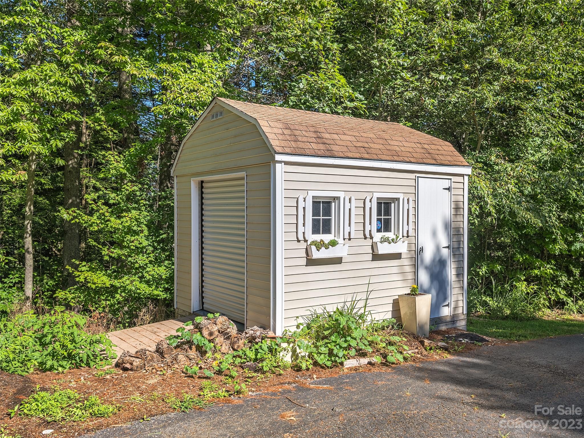 382 Cove Creek Lane Weaverville NC 28787