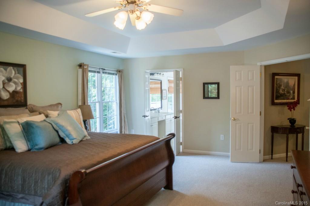 4919 Fairvista Drive Charlotte NC 28269