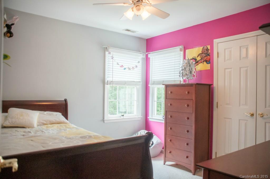 4919 Fairvista Drive Charlotte NC 28269