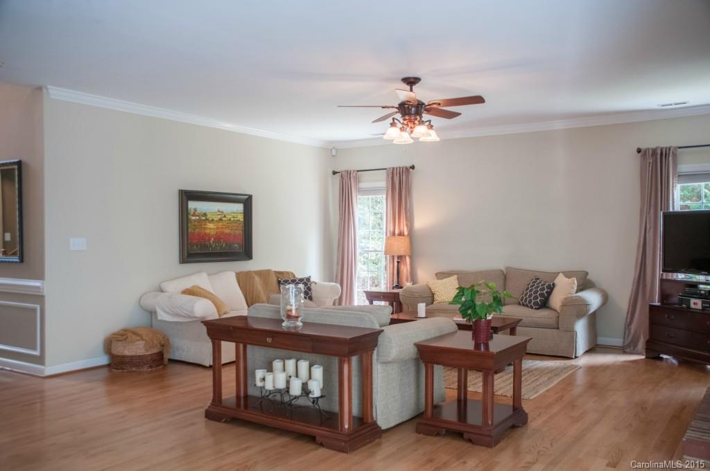 4919 Fairvista Drive Charlotte NC 28269