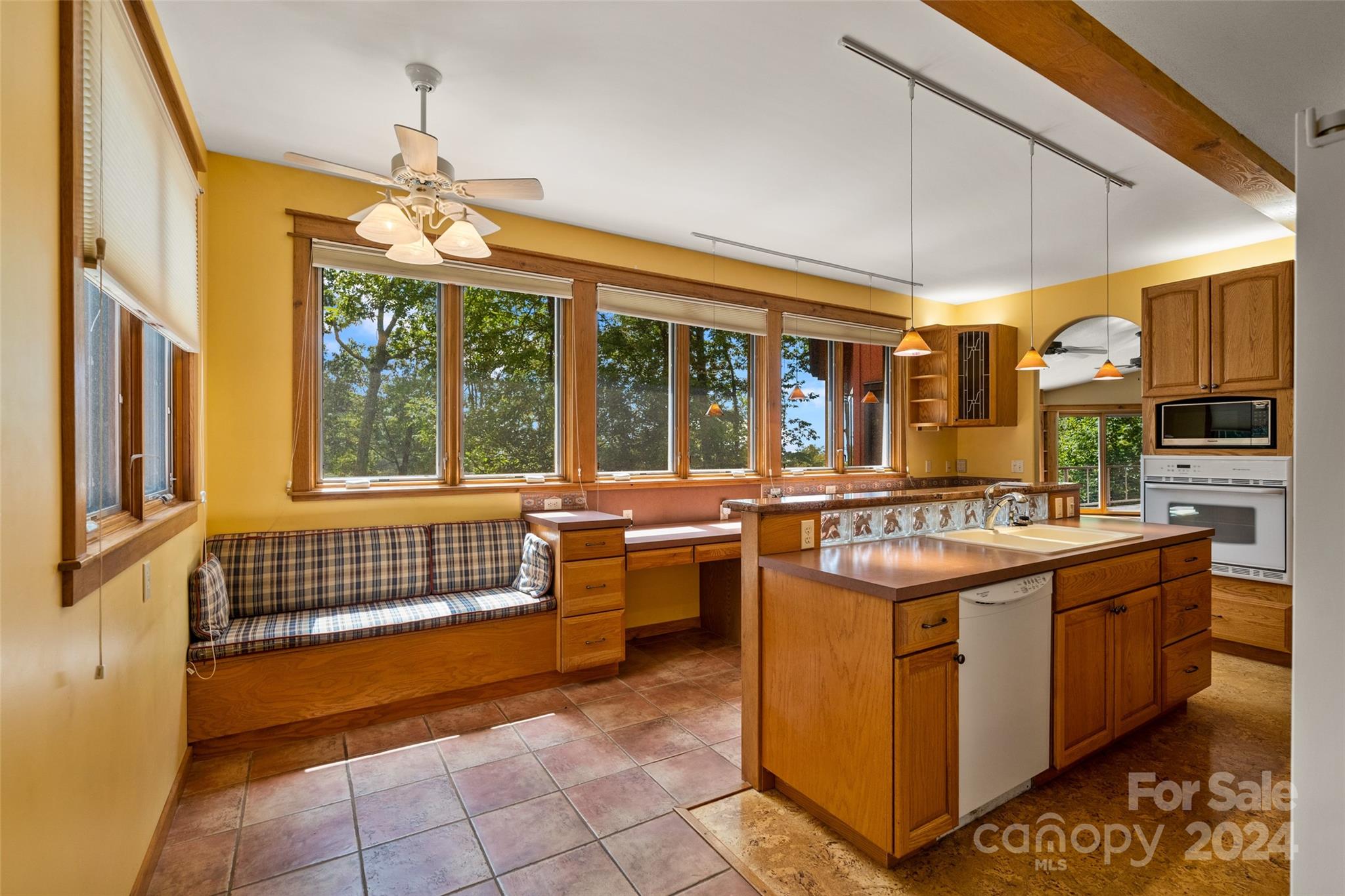 180 Britten Cove Road Weaverville NC 28787