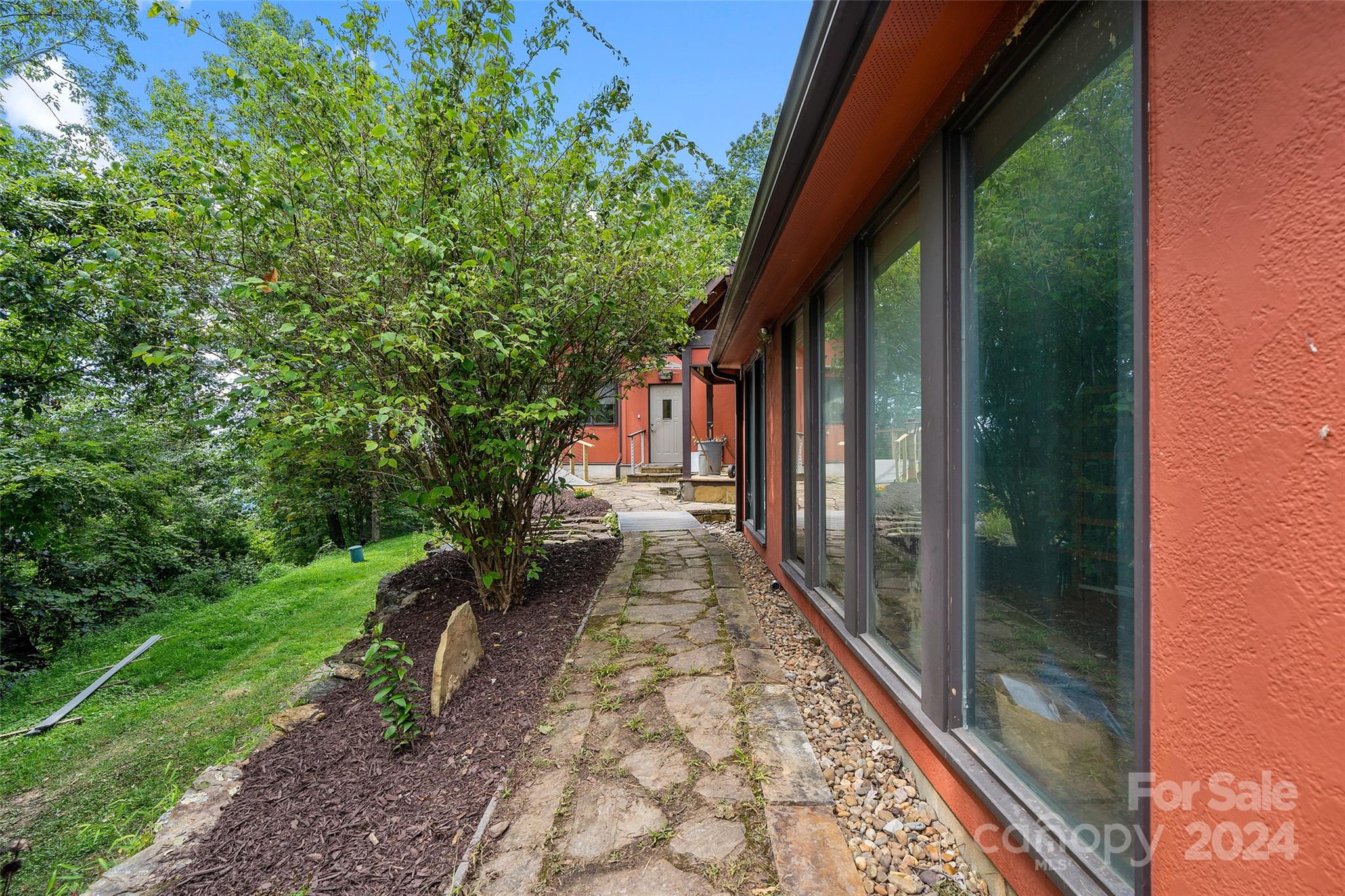 180 Britten Cove Road Weaverville NC 28787