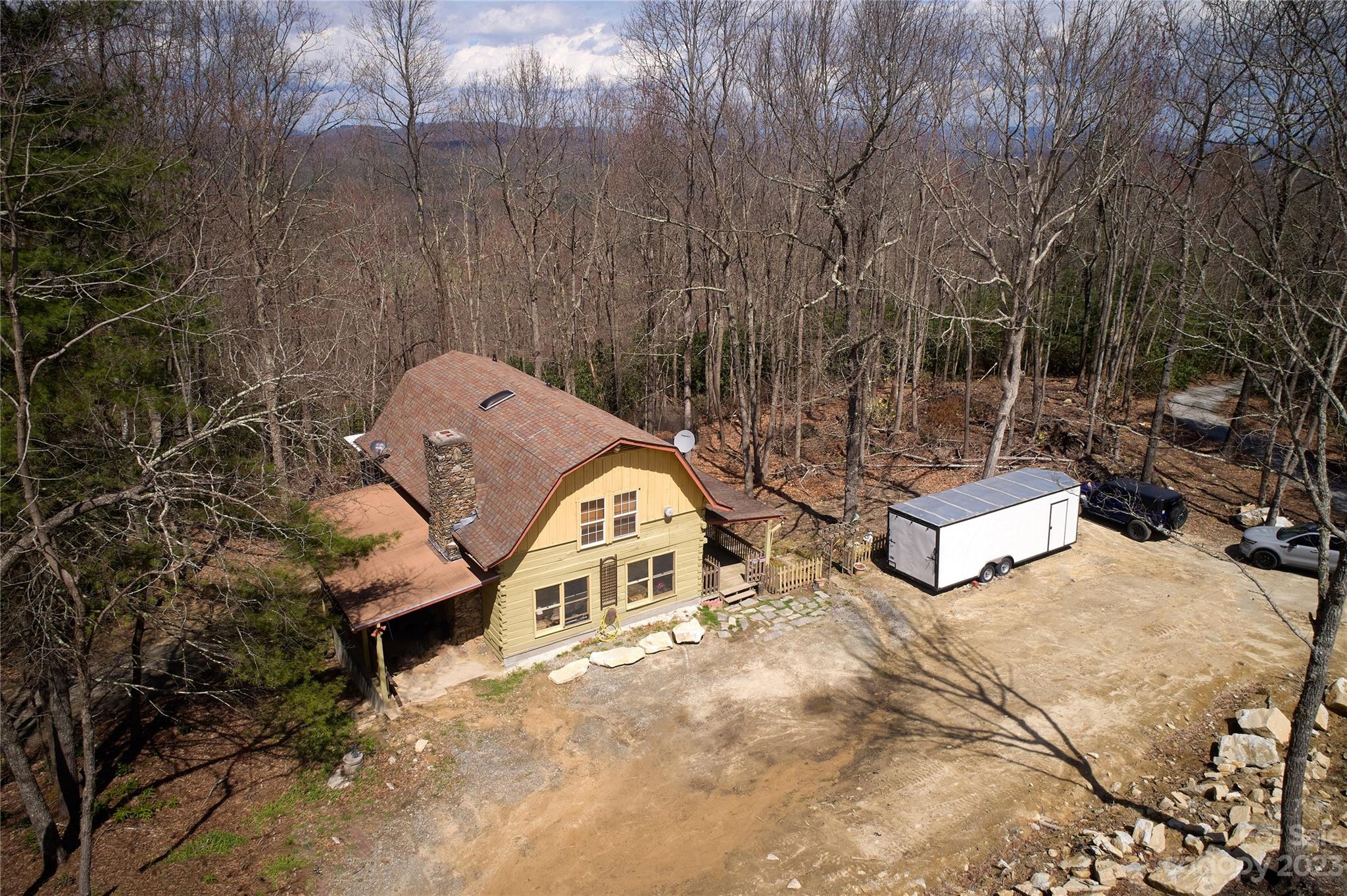 39 Finch Lane Zirconia NC 28790