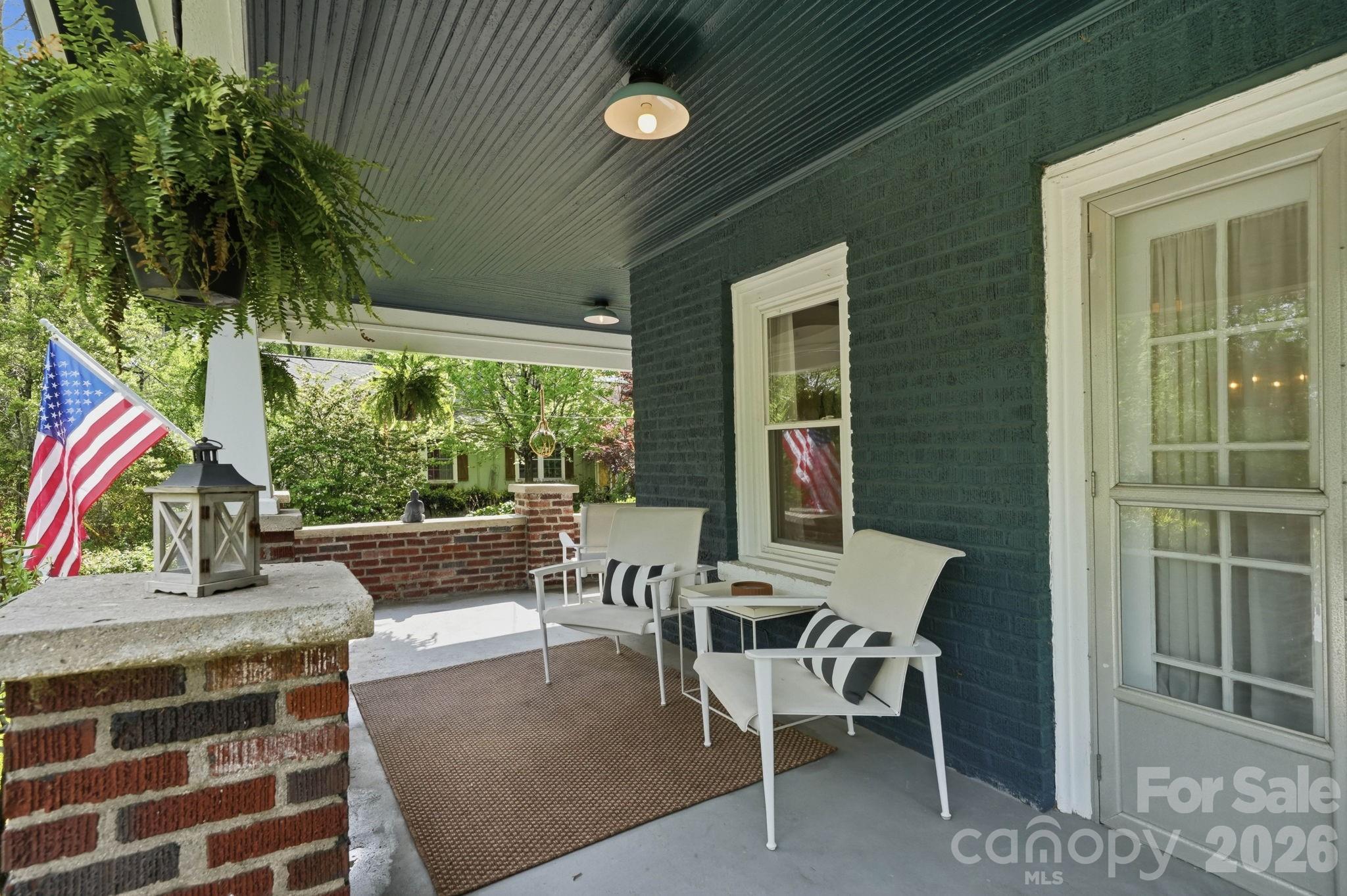 127 Erkwood Drive Hendersonville NC 28739