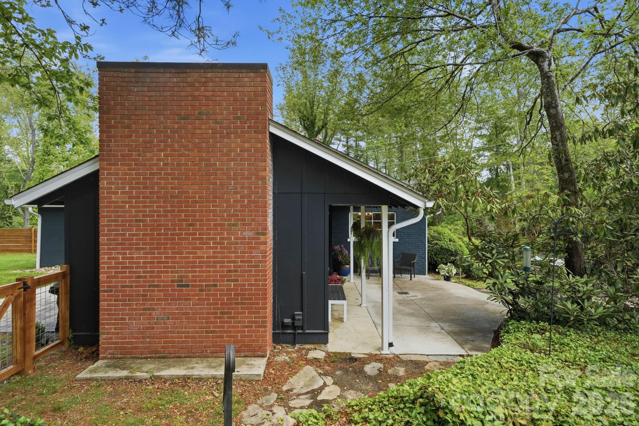 127 Erkwood Drive Hendersonville NC 28739