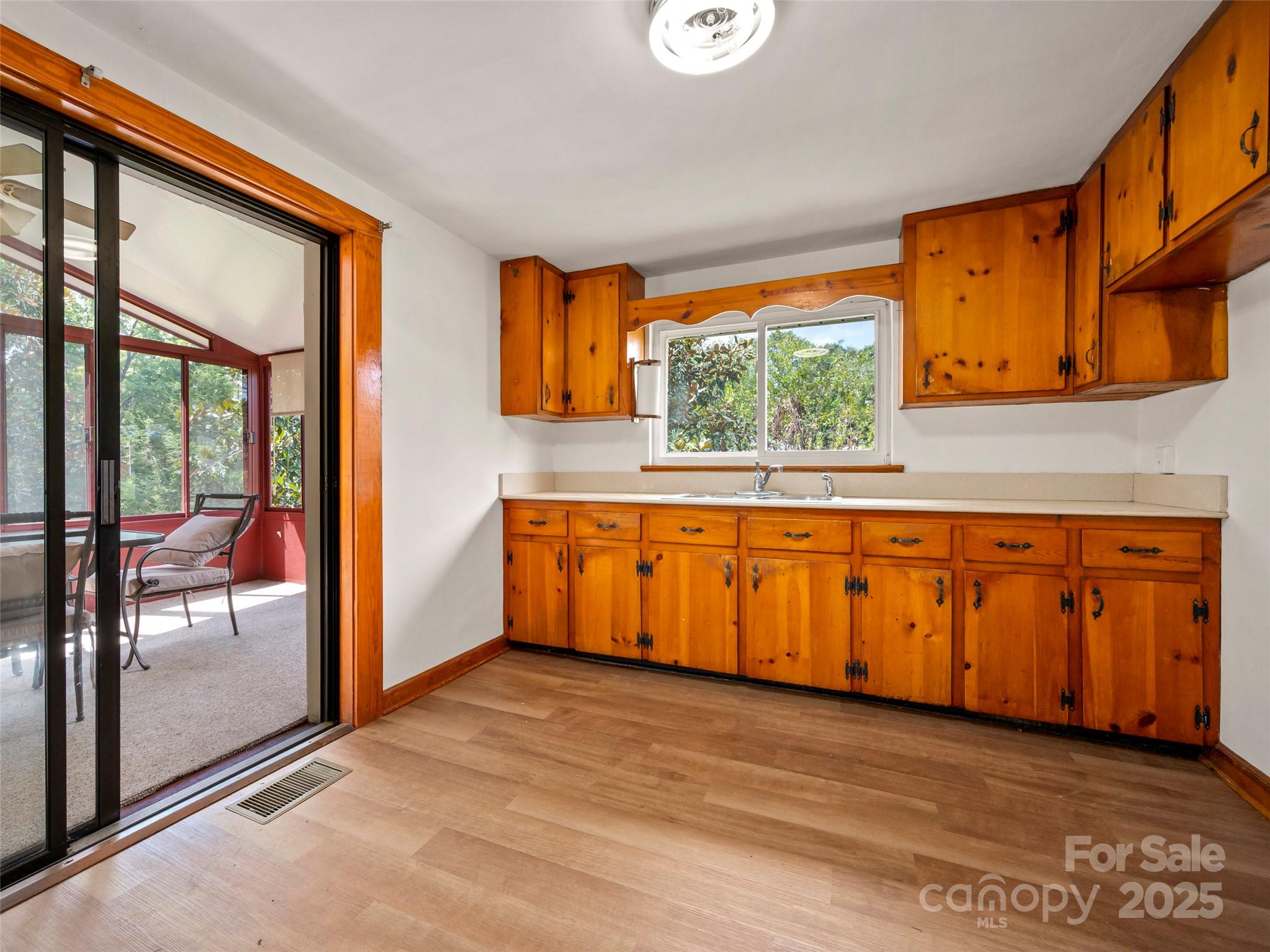 41 Wesley Branch Road Asheville NC 28806
