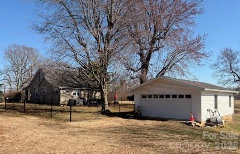 8144 None Highway Reidsville NC 27320