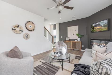 823 Adelston Lane Asheville NC 28804