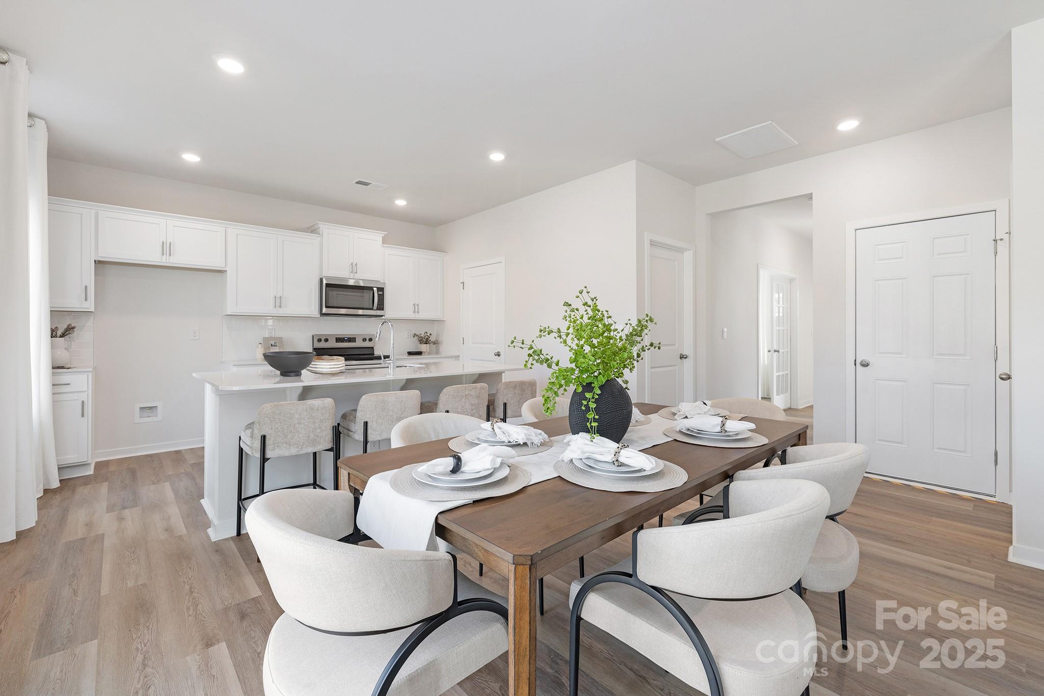 823 Adelston Lane Asheville NC 28804