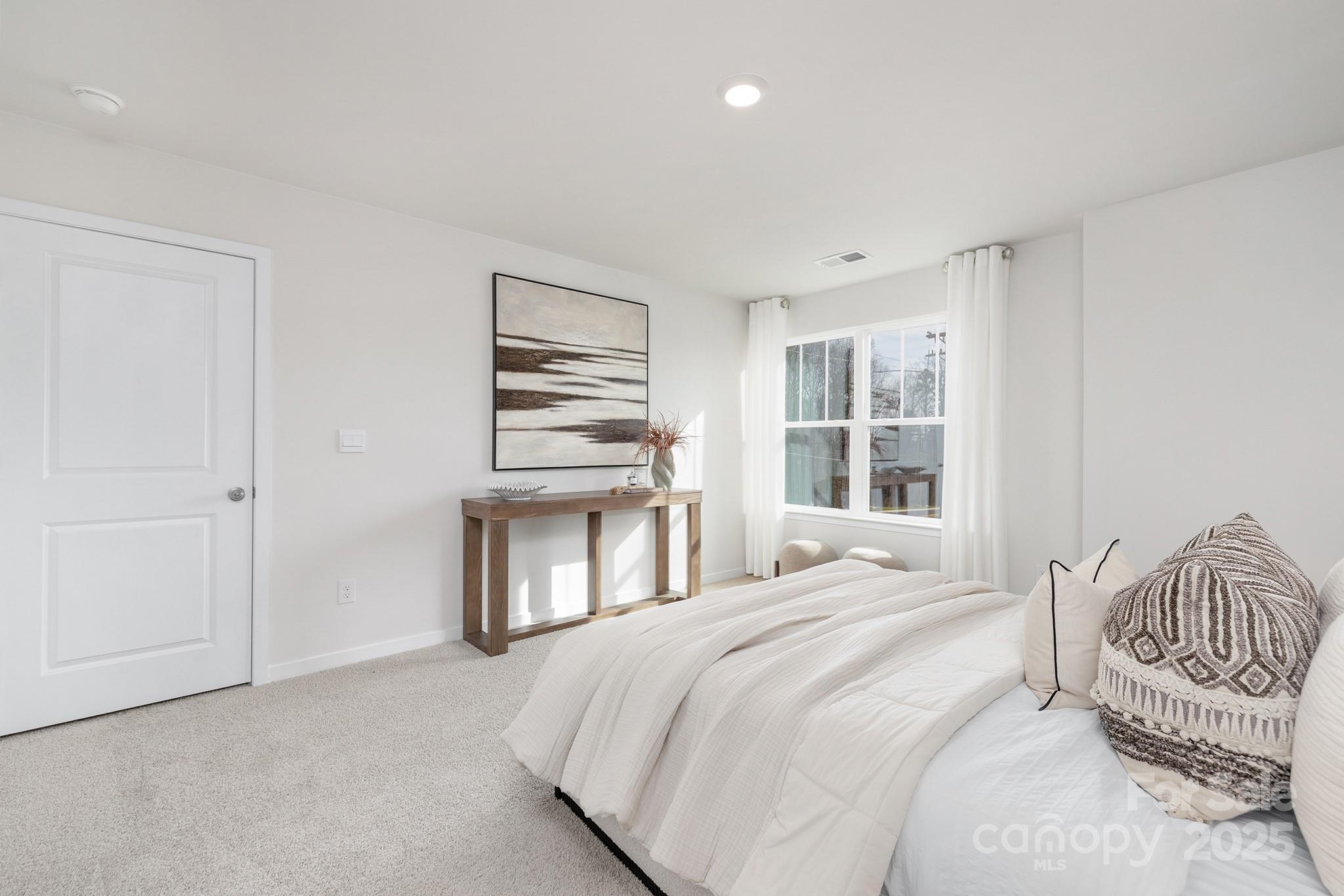 823 Adelston Lane Asheville NC 28804