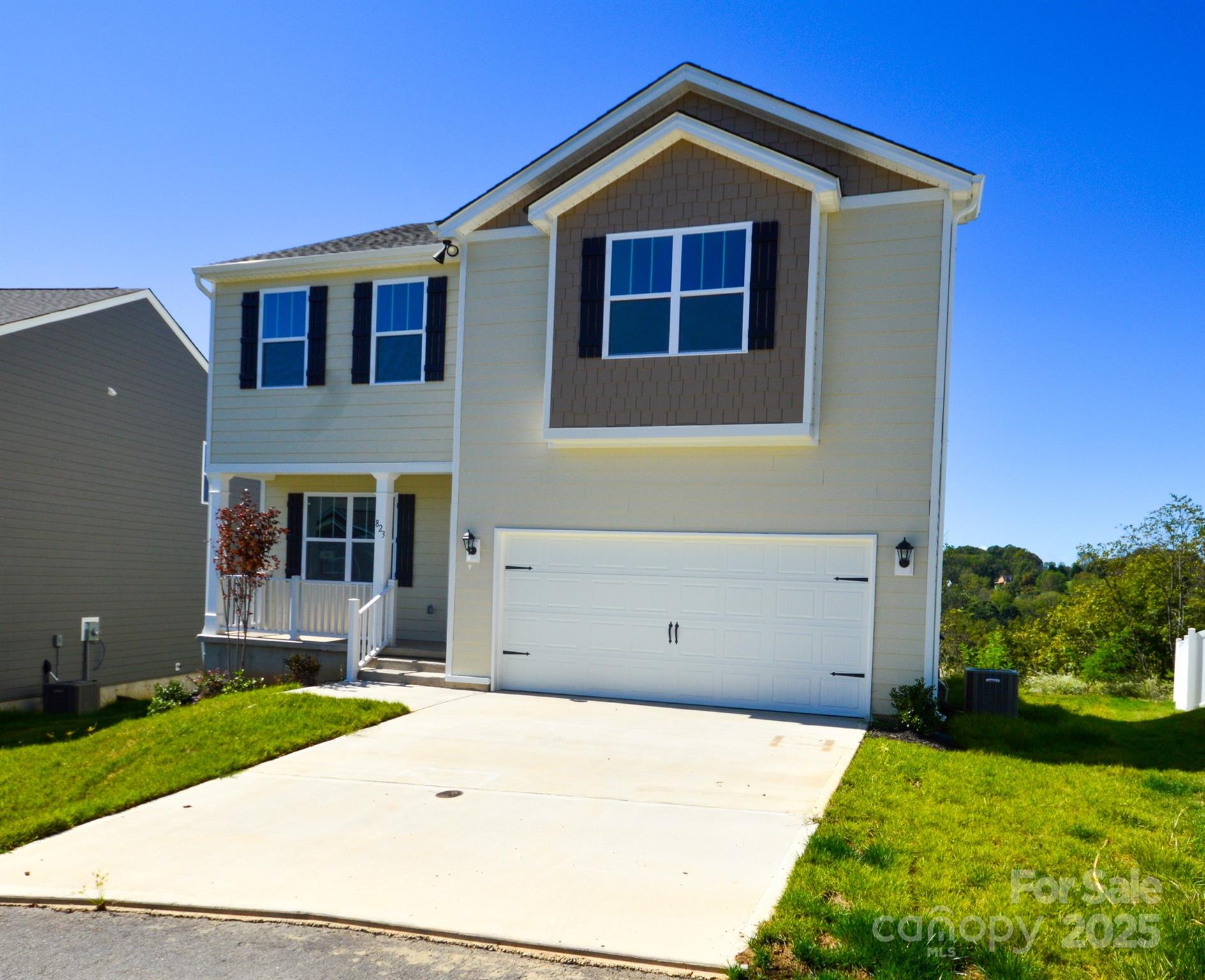 823 Adelston Lane Asheville NC 28804